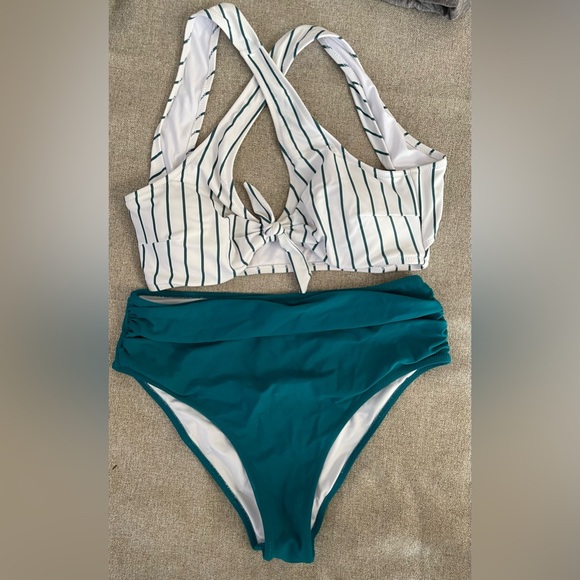 CUPSHE Teal solid and striped knotted front high waisted bikini, size large - Picture 4 of 4